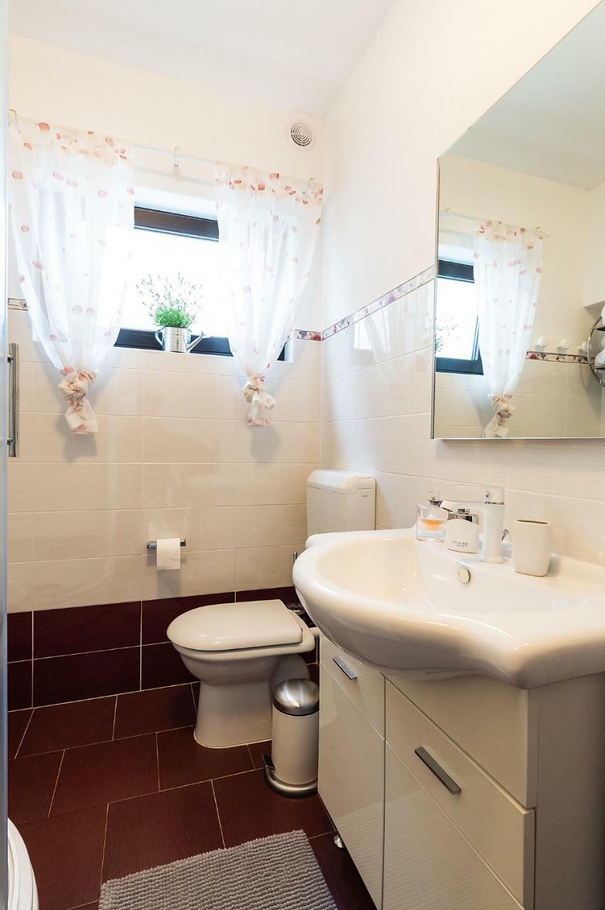 Auretta Apartment Novigrad Istria Esterno foto