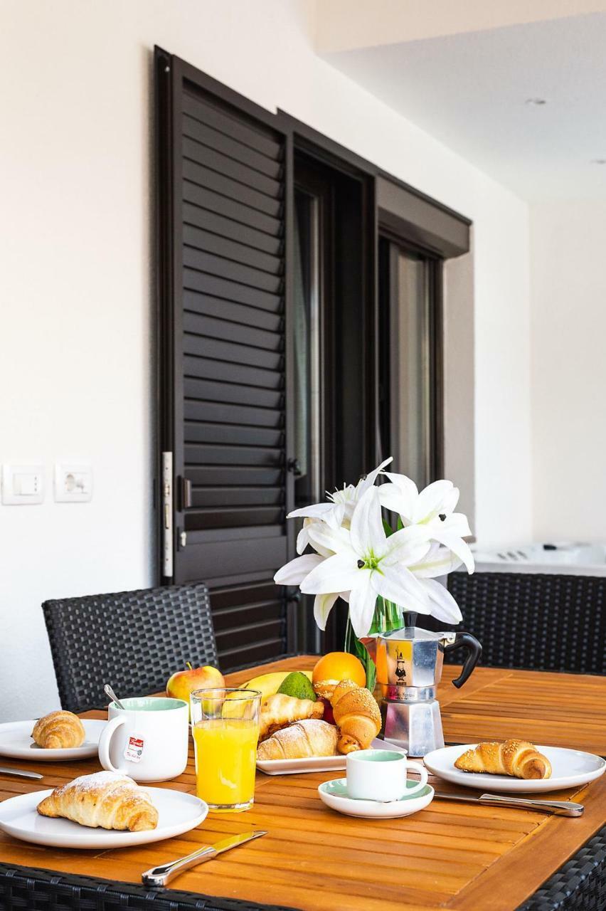 Auretta Apartment Novigrad Istria Esterno foto