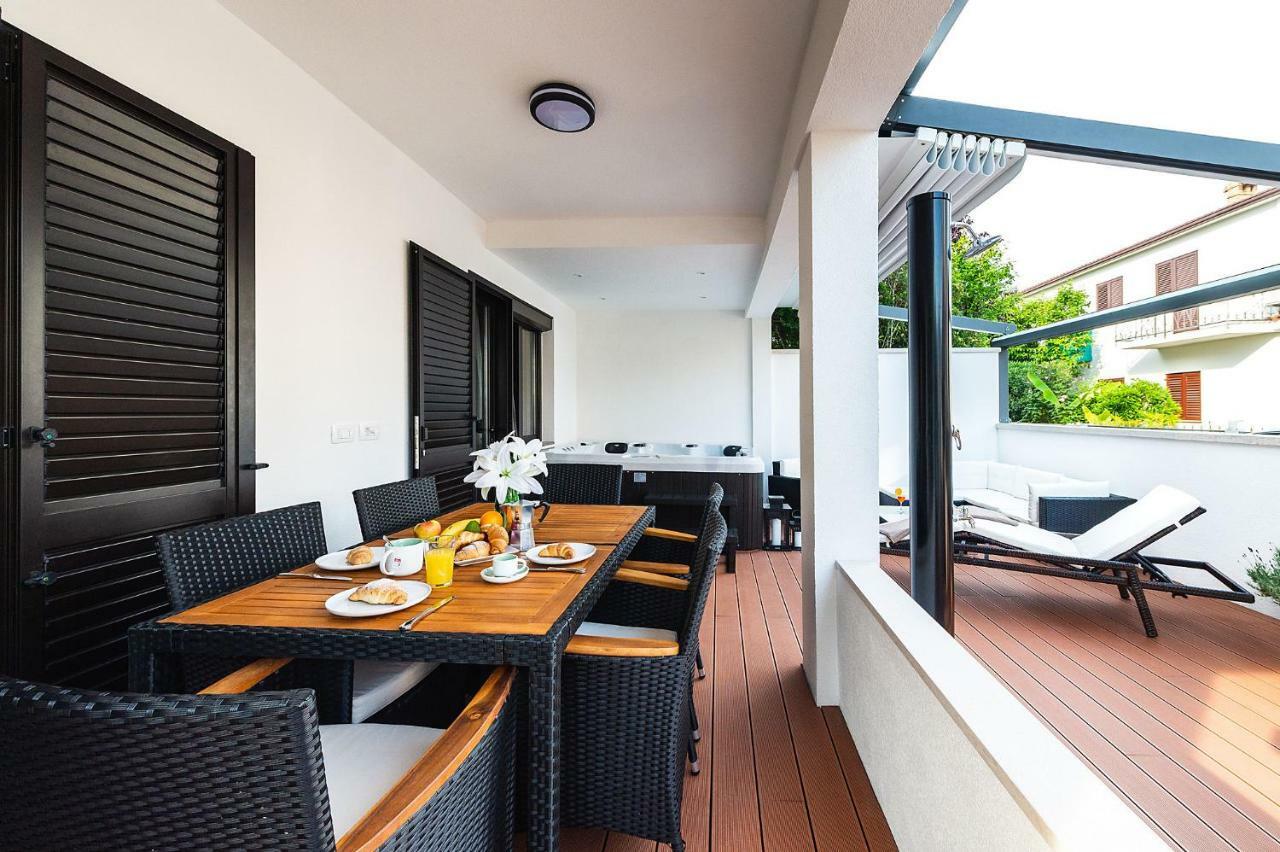 Auretta Apartment Novigrad Istria Esterno foto